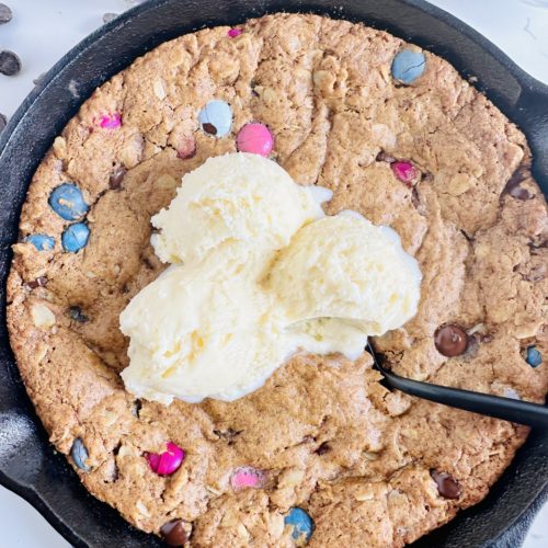 Cookies and Cream Pizookie - CokoCooksCokoCooks